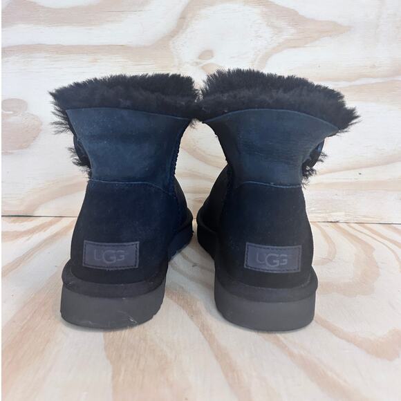 UGG Australia -Mini Bailey Button II -Boots - Black - Women's - 10 - S/N 1015422 - Picture 6 of 9